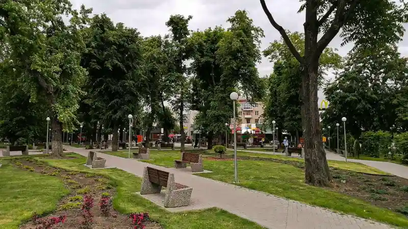 Сквер “Центральний” у Кропивницькому перейде в управління громади: завершено процес передачі