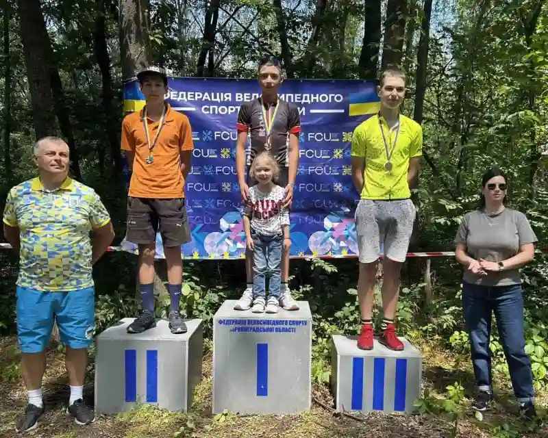 Кропивницькі велосипедисти зібрали 12 нагород на національних перегонах з маунтенбайку