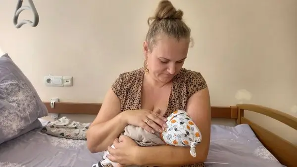 «Грудне вигодовування – це унікальний захист»: кропивницька лікарка розповіла про користь для дитини і мами